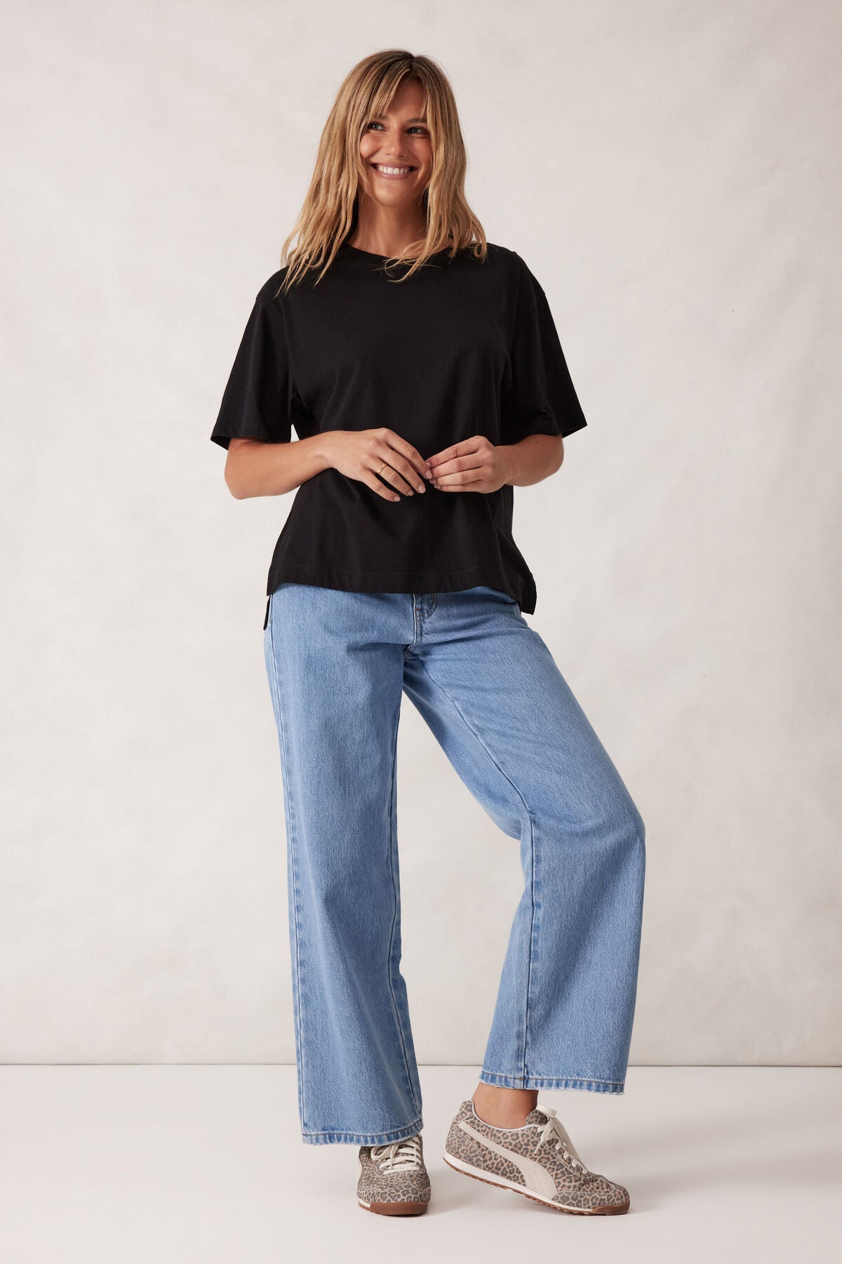 Stevie Slouchy Split Hem Tee - Black