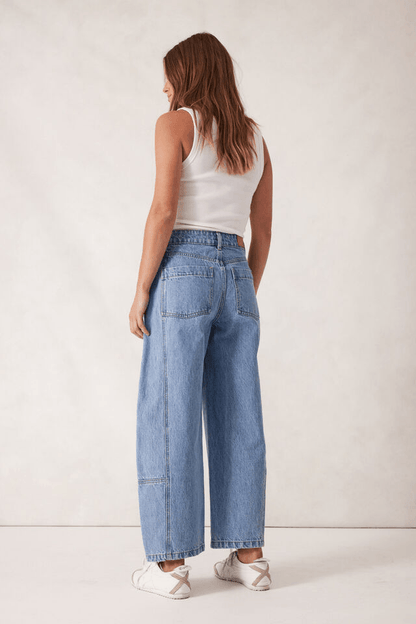 Demi Barrel Leg Jean - Vintage Wash