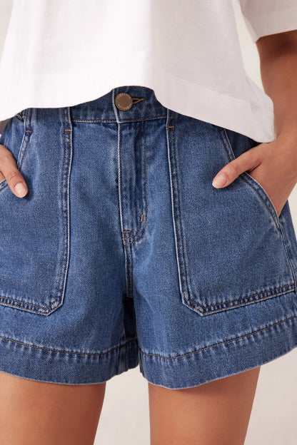 Weekender Short